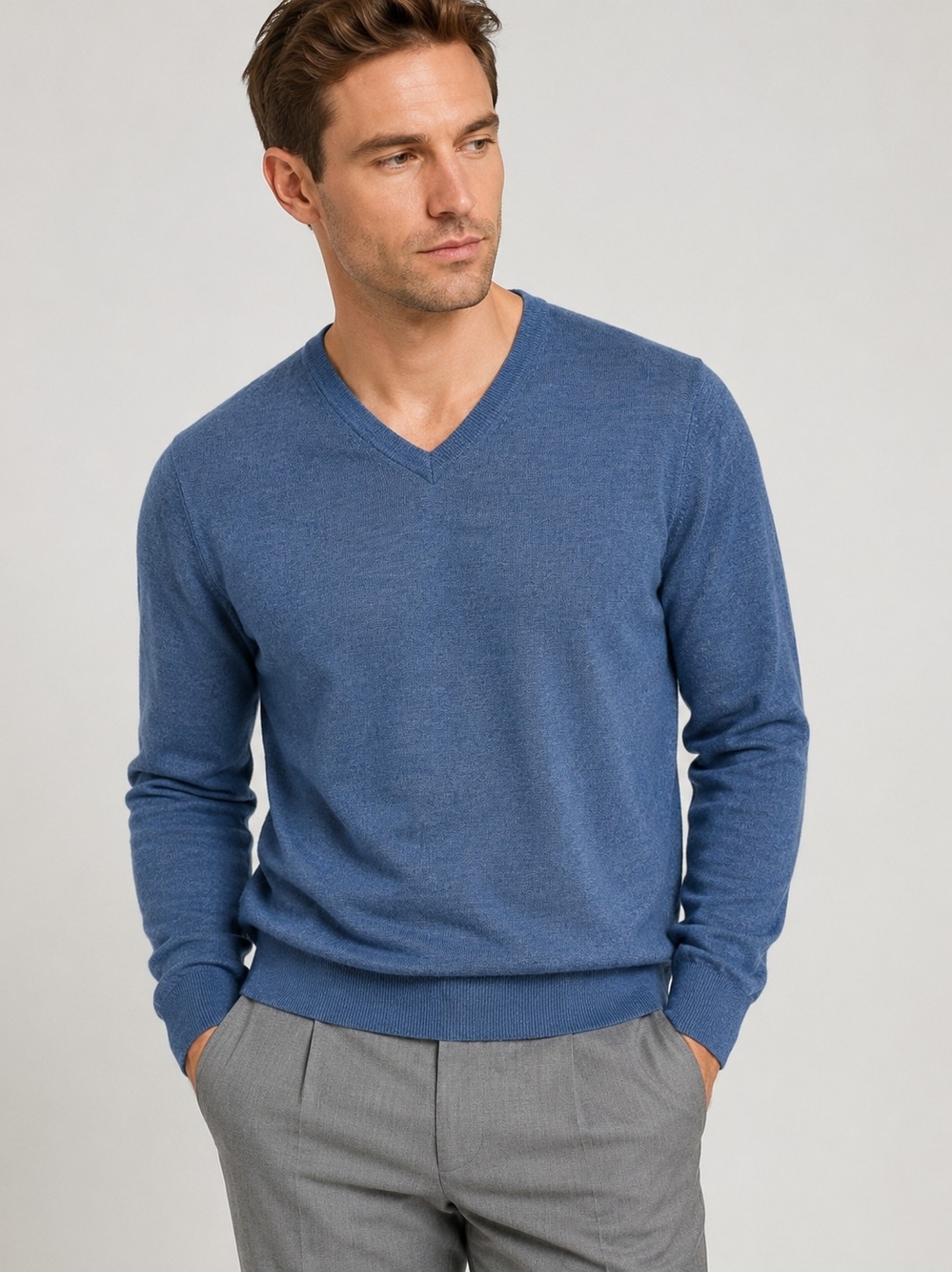 100% Merino Wool Jos. A. Bank Traveler Blue V-Neck Sweater Men's M